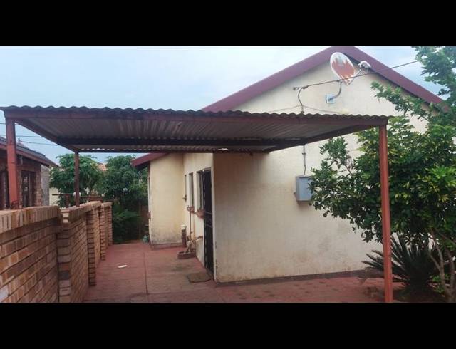 3 BEDROOM HOUSE FOR SALE IN SOSHANGUVE UU